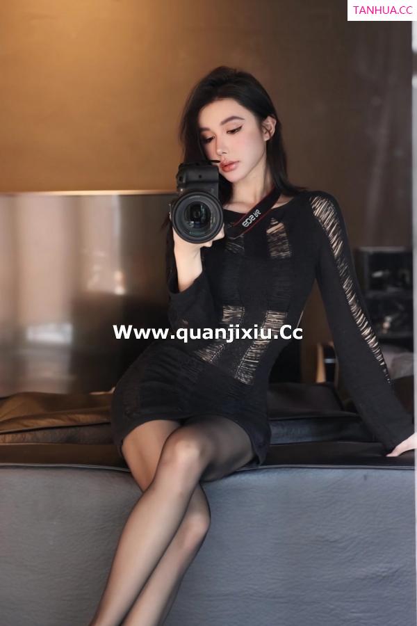 卡卡酱  [XiuRen]高清写真图 2023.05.16 No.6741 卡卡酱 空姐制服第2张图片